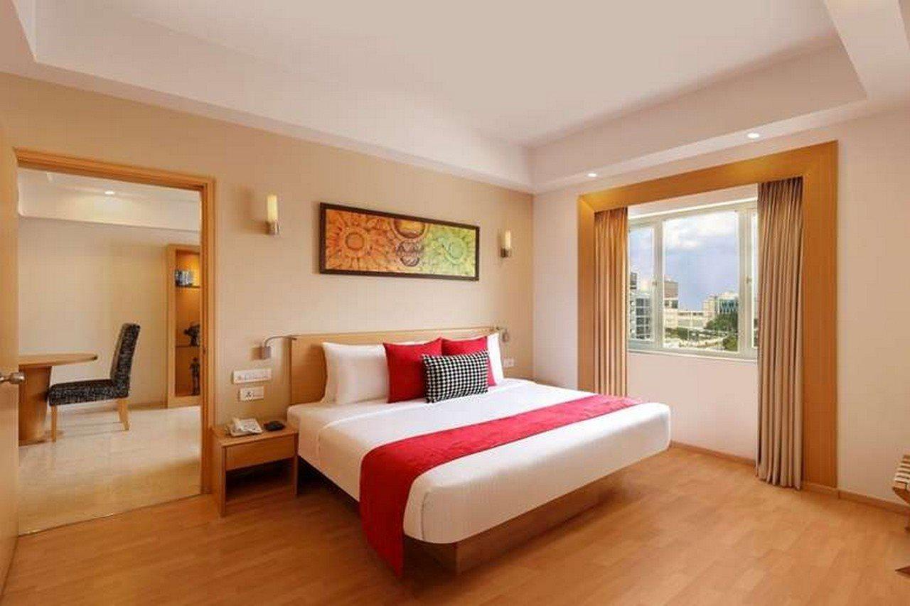Lemon Tree Hotel, Gachibowli, Hyderabad Ngoại thất bức ảnh