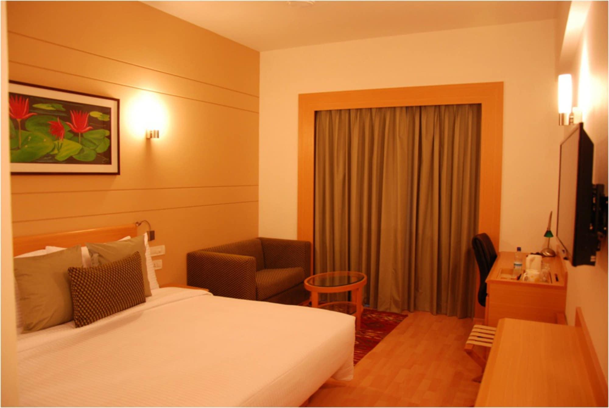 Lemon Tree Hotel, Gachibowli, Hyderabad Ngoại thất bức ảnh