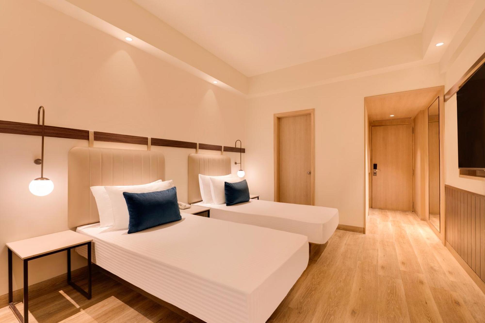 Lemon Tree Hotel, Gachibowli, Hyderabad Ngoại thất bức ảnh