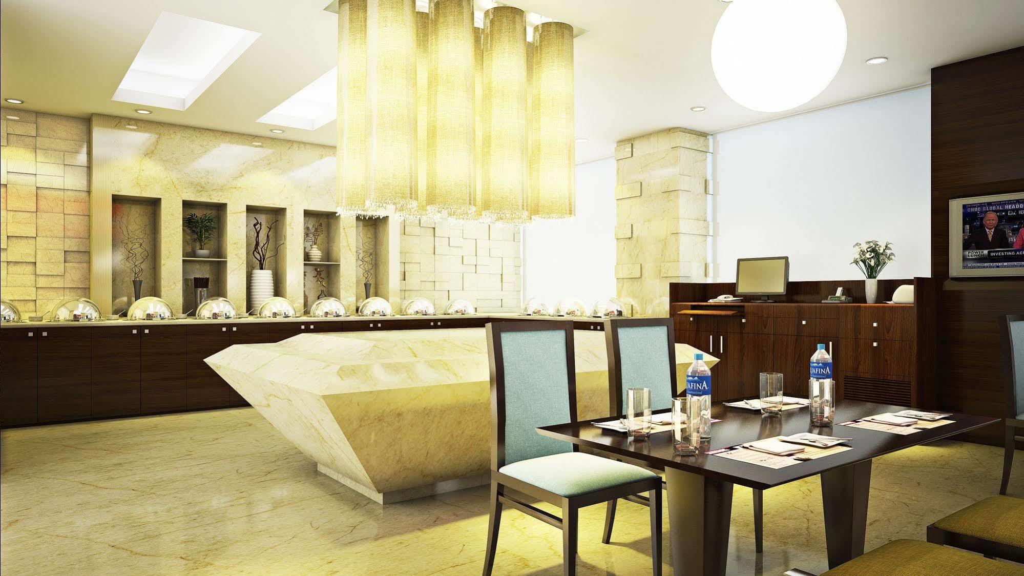 Lemon Tree Hotel, Gachibowli, Hyderabad Ngoại thất bức ảnh